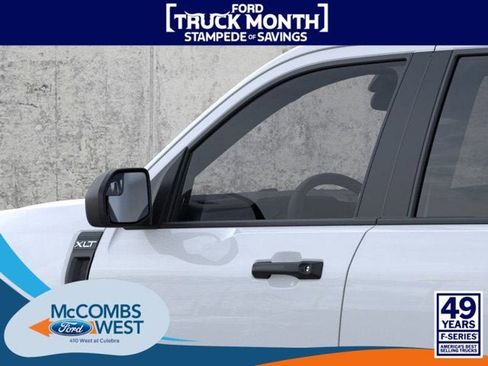 New 2025 Ford Maverick XLT w/ Equipment Group 302A image 21