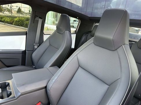 Used 2024 Tesla Cybertruck Cyberbeast AWD/4WD image 14