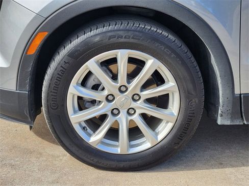 Used 2023 Cadillac XT4 Luxury w/ Cold Weather Package image 10