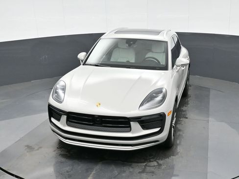 New 2026 Porsche Macan S image 33
