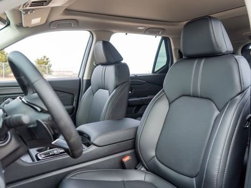New 2026 Honda Pilot Touring image 15