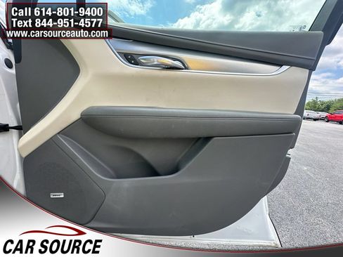 Used 2019 Cadillac XT5 Luxury FWD image 32
