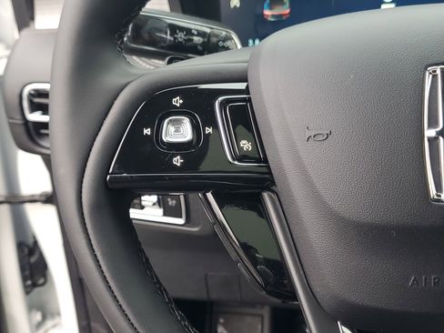 New 2026 Lincoln Corsair Premiere image 17