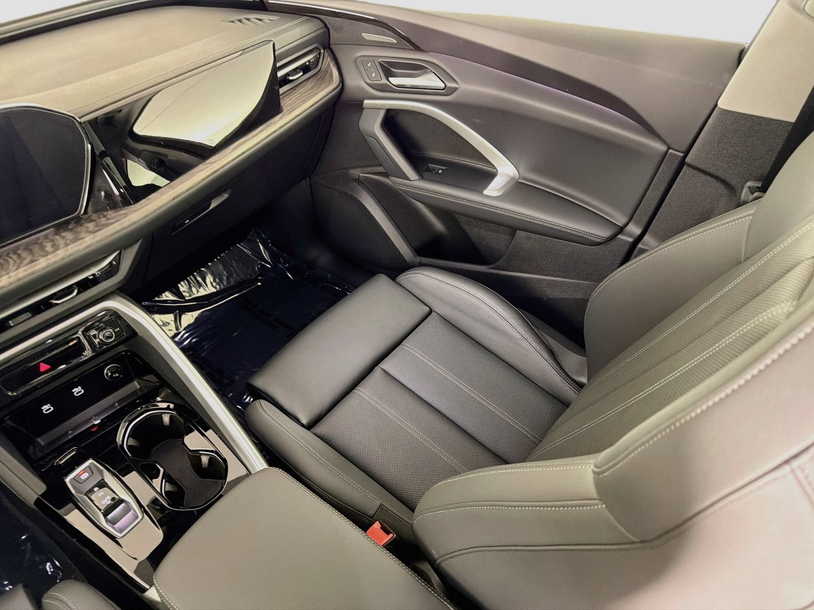 Certified 2025 Audi Q5 Premium w/ Premium Plus AWD/4WD image 24