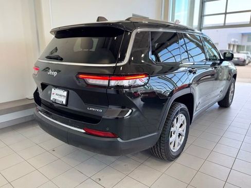 Used 2022 Jeep Grand Cherokee L Limited w/ Trailer Tow Group (B) AWD/4WD image 38