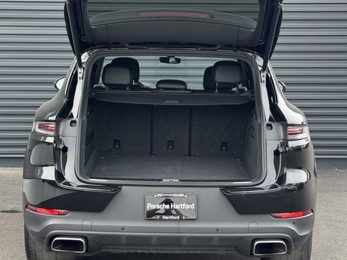 Used 2024 Porsche Cayenne image 26