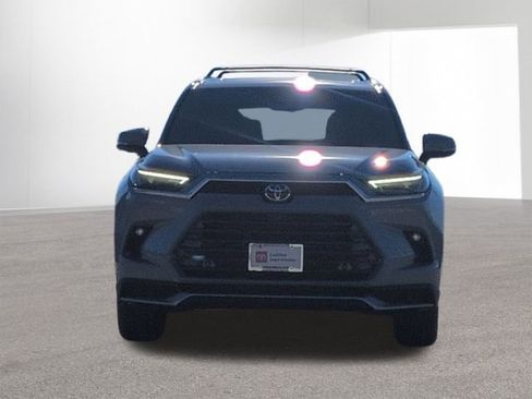 Certified 2025 Toyota Grand Highlander MAX Platinum image 2