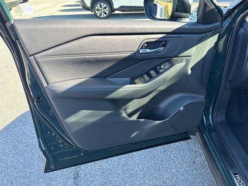 New 2026 Nissan Rogue SV image 11