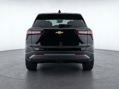 Used 2025 Chevrolet Equinox LT FWD image 7