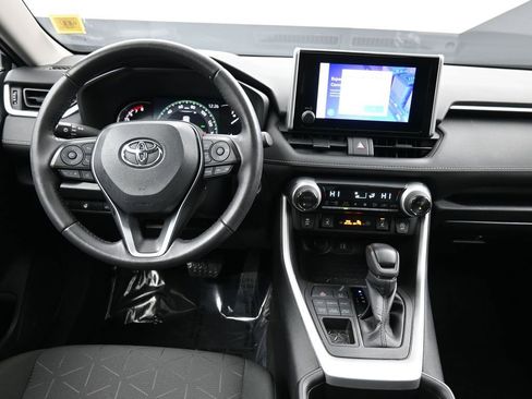 Certified 2024 Toyota RAV4 XLE w/ Convenience Package image 20