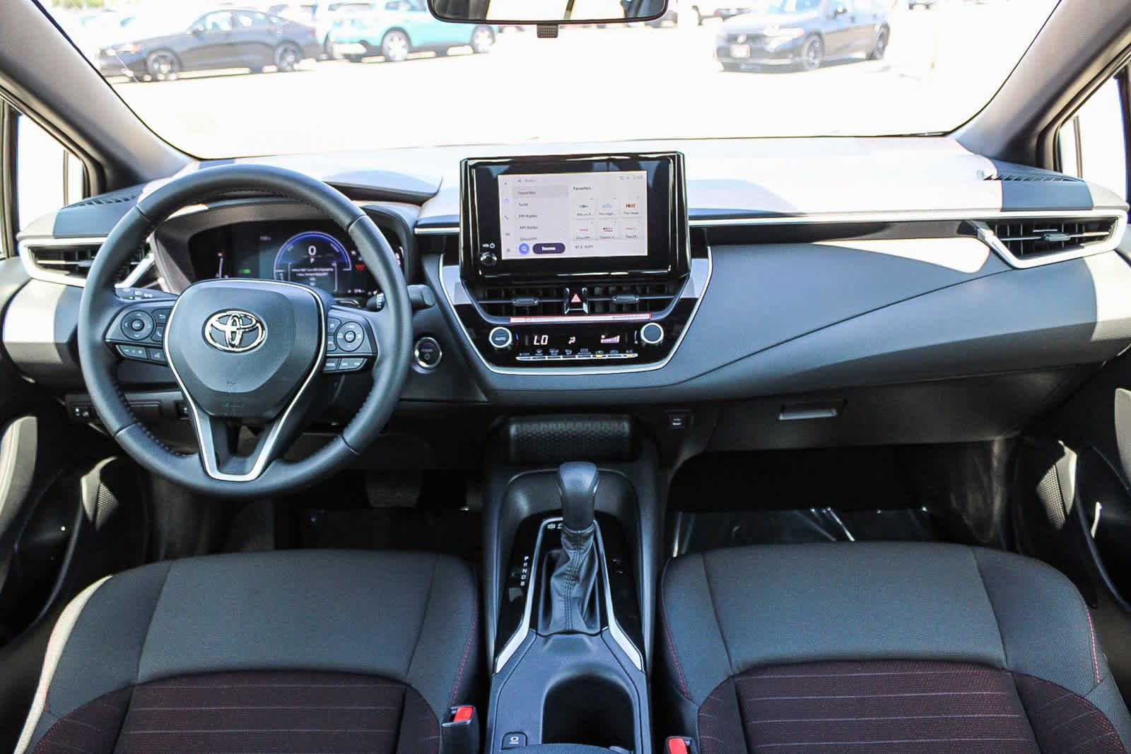 Used 2026 Toyota Corolla SE FWD image 12