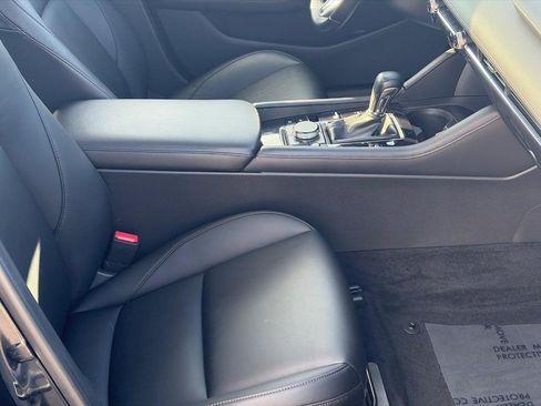 Used 2022 MAZDA MAZDA3 s FWD image 17