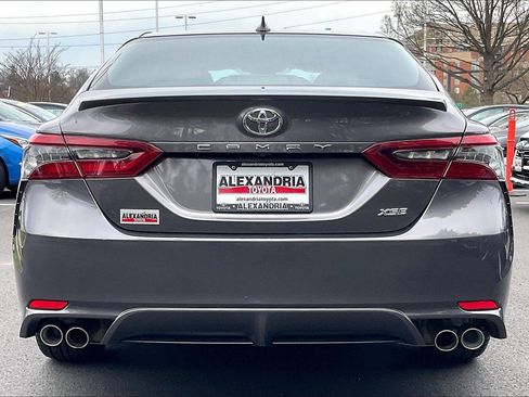 Used 2023 Toyota Camry XSE FWD image 4