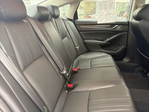 Used 2022 Honda Accord Touring image 32