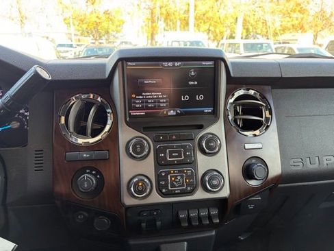 Used 2016 Ford F350 Lariat w/ Chrome Package image 17