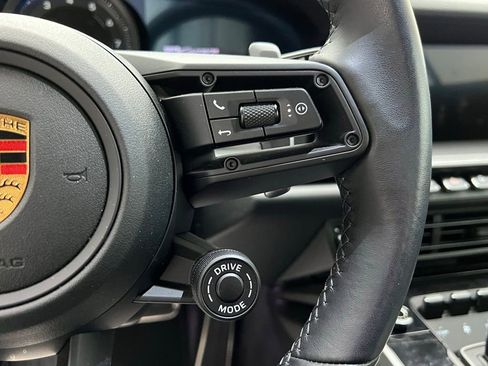 Used 2023 Porsche 911 Carrera image 9