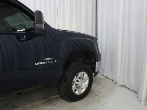 Used 2009 GMC Sierra 2500 SLT w/ Entertainment Package AWD/4WD image 25