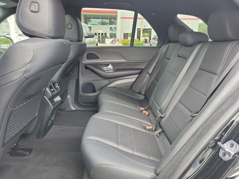 Used 2025 Mercedes-Benz GLE 350 4MATIC image 8