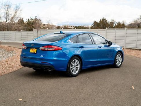 Certified 2019 Ford Fusion SE image 5
