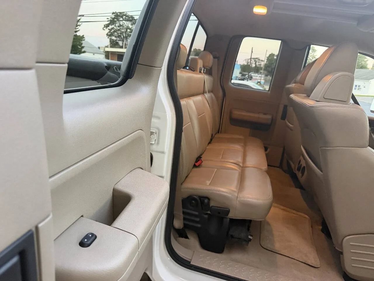 Used 2005 Ford F150 Lariat AWD/4WD image 36