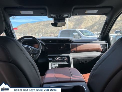 Used 2025 GMC Sierra 1500 Denali Ultimate image 20