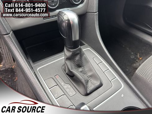 Used 2017 Volkswagen Passat 1.8T S image 15
