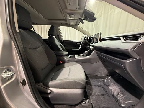 Certified 2025 Toyota RAV4 XLE w/ Convenience Package AWD/4WD image 23