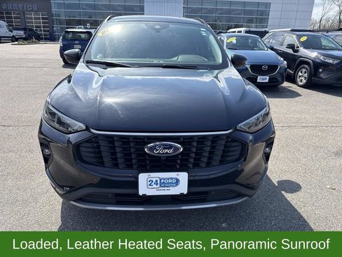 Certified 2024 Ford Escape Platinum AWD/4WD image 10