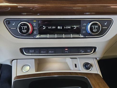 Used 2024 Audi Q5 2.0T Premium image 20