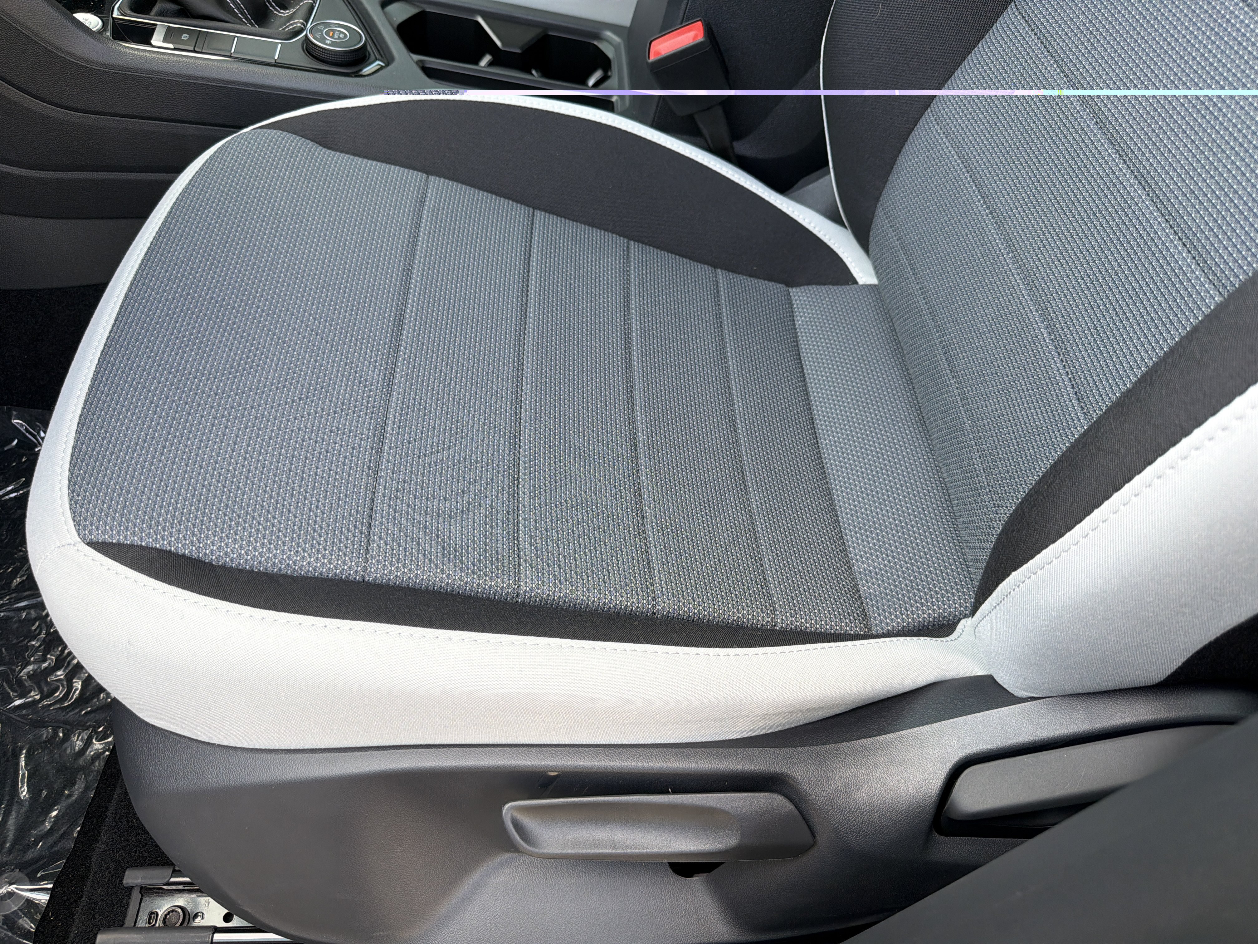 New 2025 Volkswagen Taos S AWD/4WD image 21
