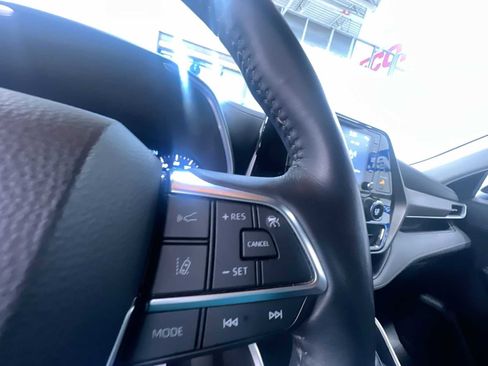 Used 2020 Toyota Highlander XLE image 21