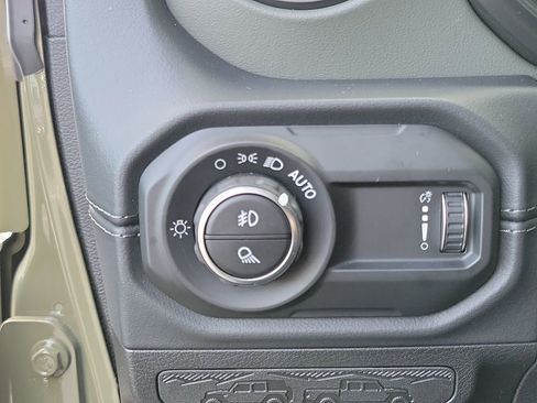 New 2026 Jeep Gladiator Mojave image 12