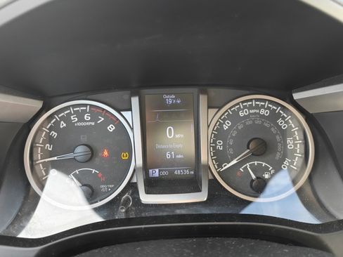 Used 2020 Toyota Tacoma SR5 image 14