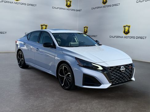 Used 2023 Nissan Altima 2.5 SR w/ SR Premium Package FWD image 7