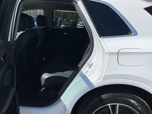 Used 2020 Audi Q5 e Premium w/ Convenience Package image 8