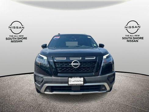 Used 2024 Nissan Pathfinder Rock Creek AWD/4WD image 2