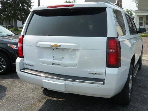 Used 2020 Chevrolet Tahoe Premier w/ Premier 6.2L Value Package image 5