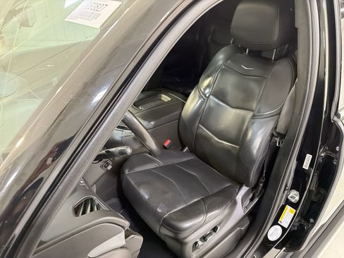 Used 2020 Cadillac Escalade ESV Platinum image 10
