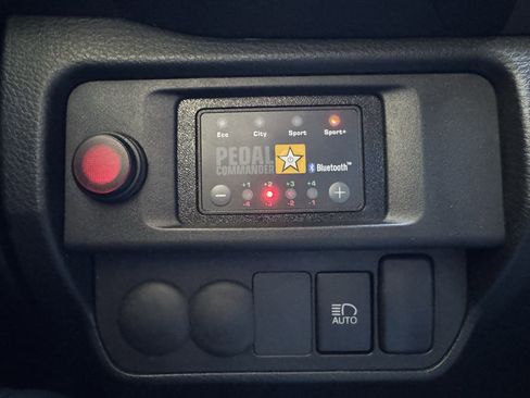 Used 2019 Toyota Tacoma SR w/ SX Package RWD image 27