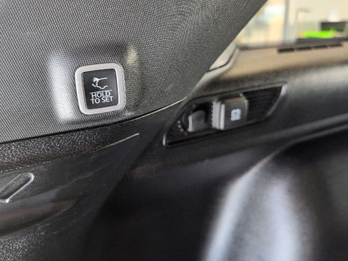 Used 2023 Jeep Grand Cherokee Altitude image 28