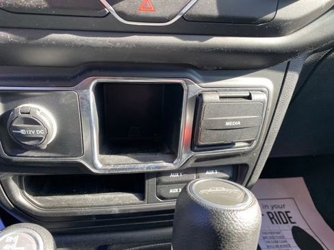 Used 2021 Jeep Gladiator Sport w/ Auxiliary Switch Group image 31