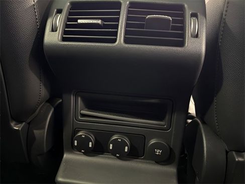 Used 2019 Jaguar F-PACE Prestige image 35