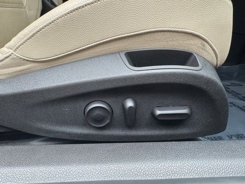 Used 2016 Buick Cascada Premium image 5