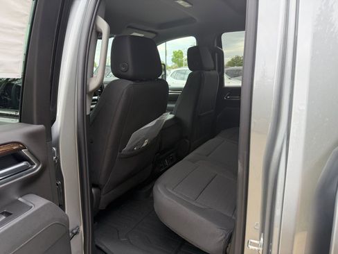 New 2026 GMC Sierra 2500 SLE w/ SLE Value Package; AWD/4WD image 5