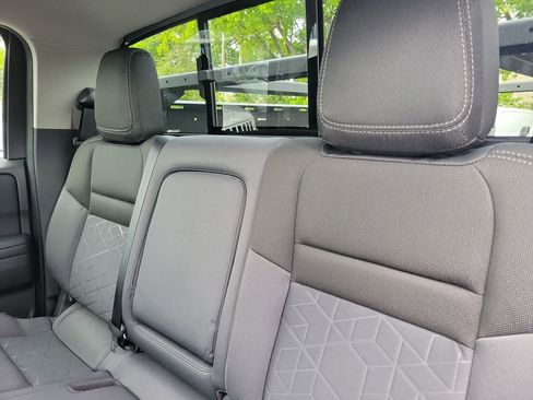 New 2025 Nissan Frontier SV w/ SV Convenience Package image 15