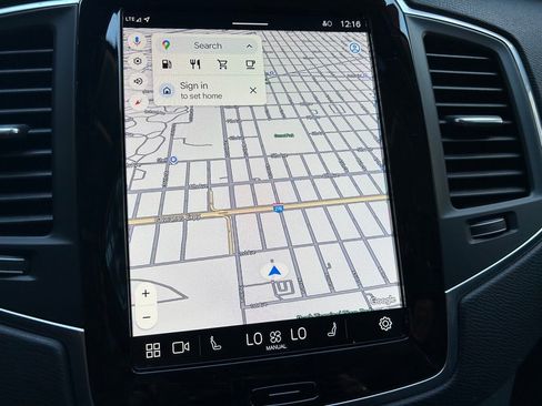 Certified 2025 Volvo XC90 B5 Core image 22