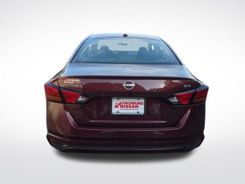 Used 2024 Nissan Altima 2.5 SV FWD image 4