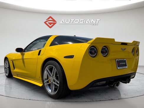 Used 2007 Chevrolet Corvette Coupe w/ Preferred Equipment Group RWD image 10