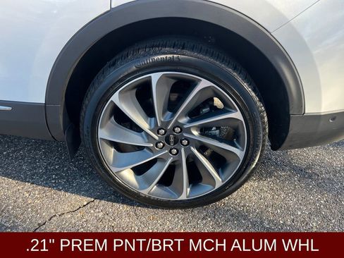 Certified 2023 Lincoln Nautilus Reserve w/ Equipment Group 202A image 25