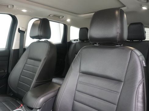 Used 2014 Ford Escape Titanium w/ Equipment Group 401A FWD image 11